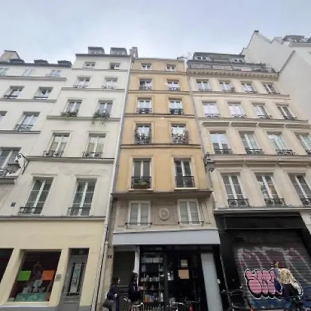 Immersion Dans Le Marais - Centre De *