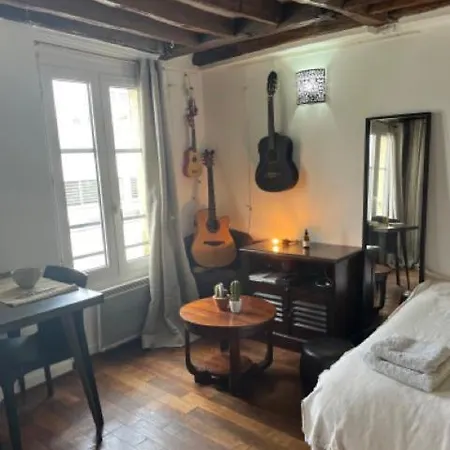 Immersion Dans Le Marais - Centre De Apartament Paryż